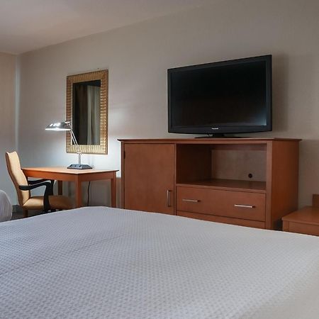 American Inn & Suites Ferndale Zewnętrze zdjęcie